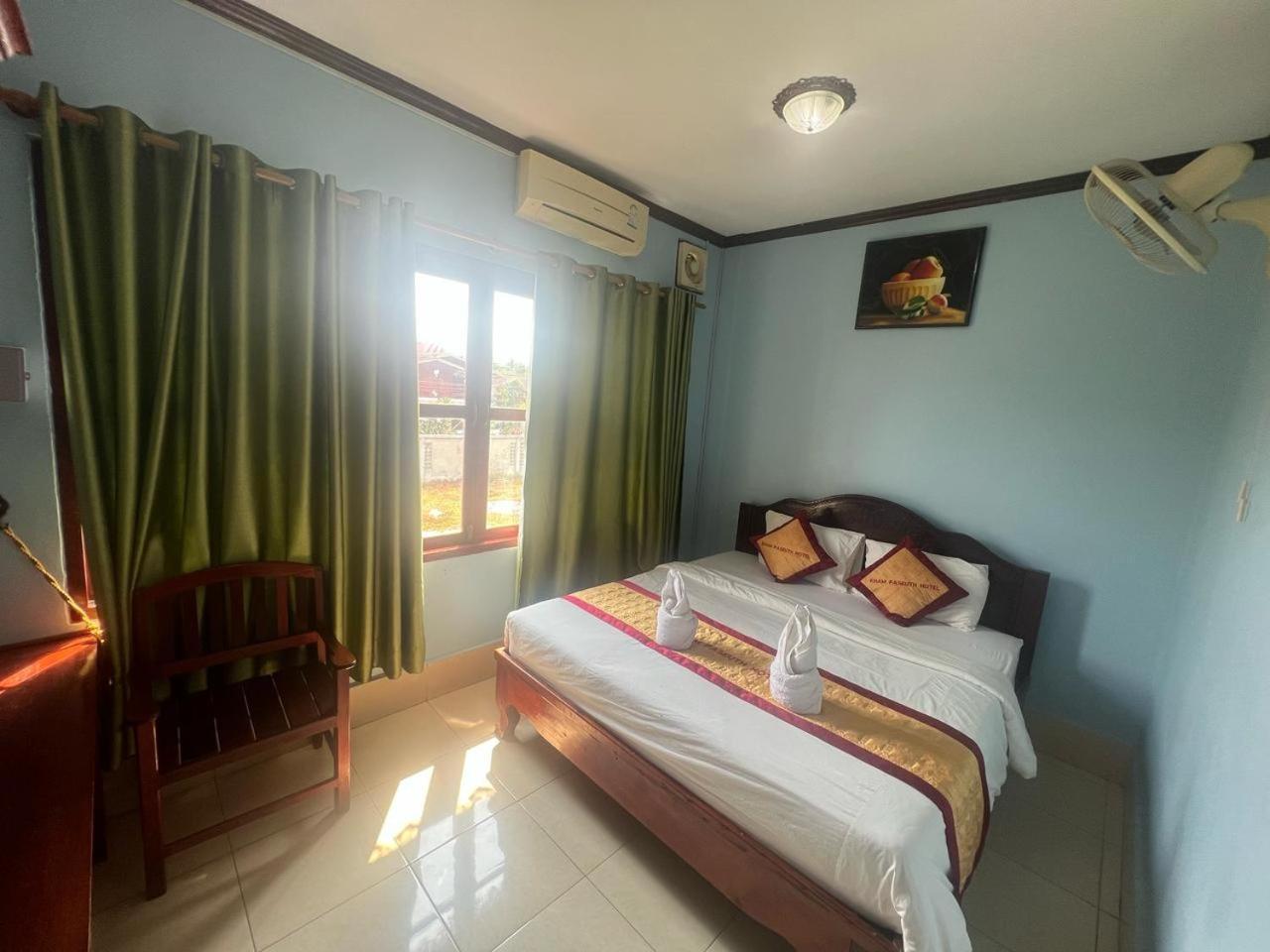 Khampaseuth Hotel Vang Vieng Exterior photo
